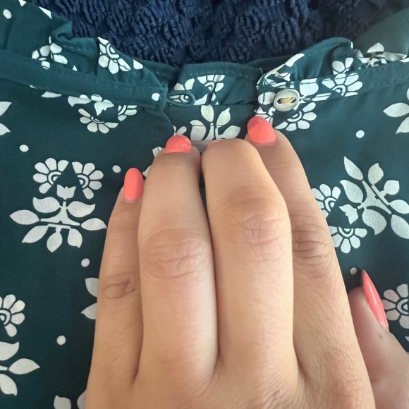 Loft Blouse with small button detail - Picture 3 of 3